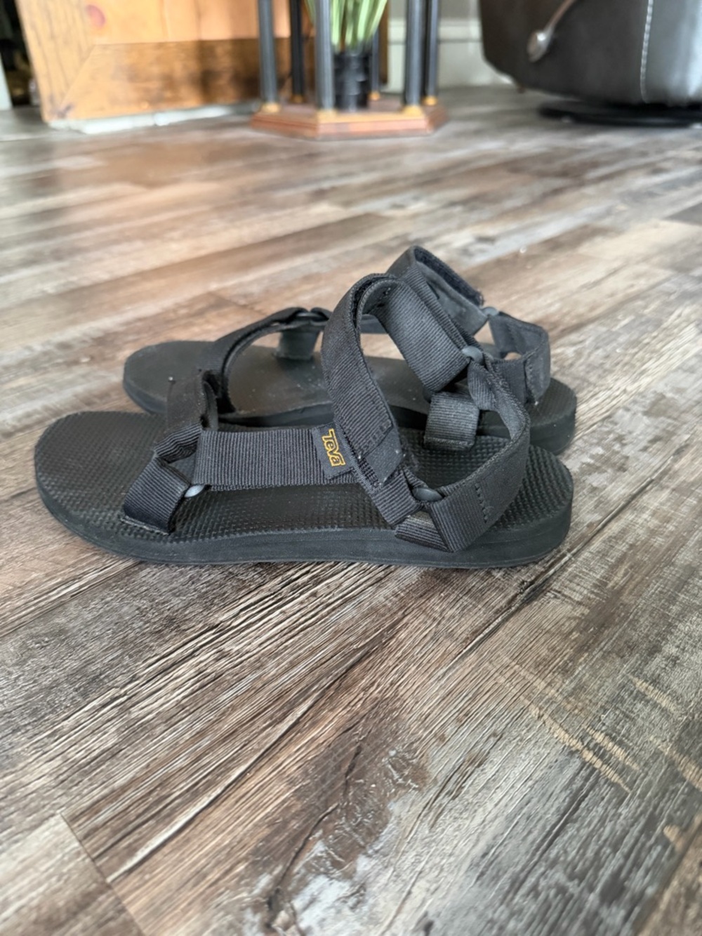 Teva Black Outdoor Sport Sandals SIZE 7